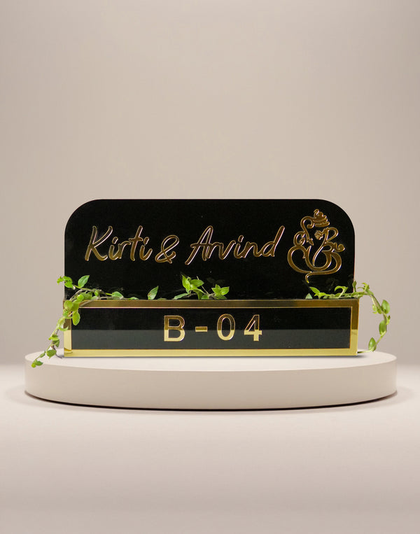 Premium Planter Name Plate - Calming black &amp; gold